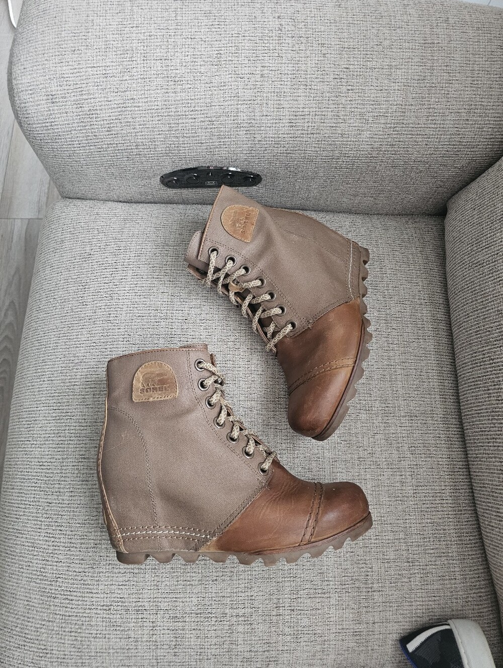 Sorel Lace-Up Canvas & Leather Wedge Boots – Women's Size 9 - Picture 3 of 8